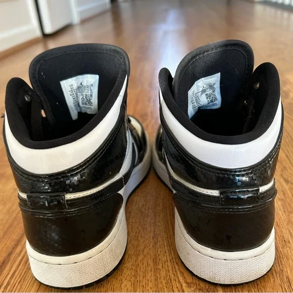 Nike Air Jordan 1 Mid SE All-Star Carbon Fiber GS 2021 DD2192-001. Size 5 Youth - Picture 6 of 14
